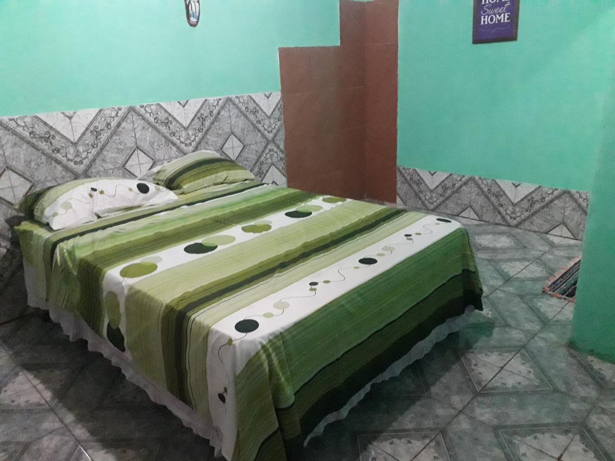 Alojamiento Picaflor Iguazu Hostel ปูแอร์โตอีกวาซู ภายนอก รูปภาพ